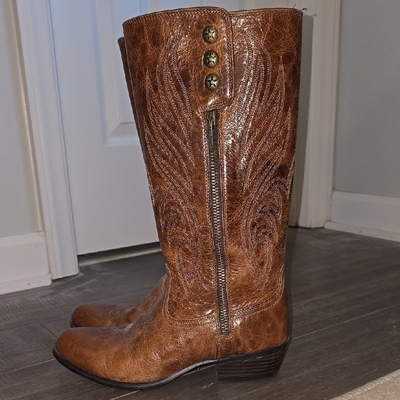 Ariat Brown Heeled Boots - Picture 11 of 11